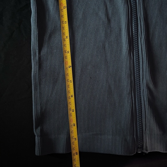 Fabletics Ribbed Seamless Jacket in Storm Slate - Picture 11 of 13